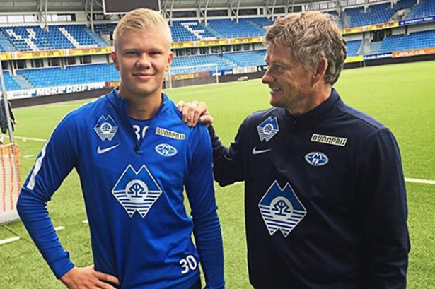 边路推进打满全场（边路强推贯穿全场）