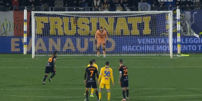 罕见！阿根廷球员骂梅西：没想到你是德保罗的跟屁虫