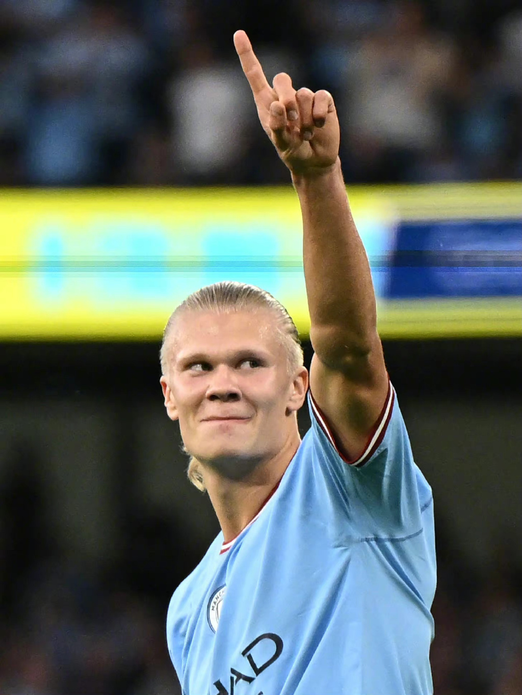 阿尔特塔：萨利巴昨天依然没训练，不确定能不能打狼队（阿尔特塔：萨利巴昨日仍缺席训练，能否出战狼队成疑）